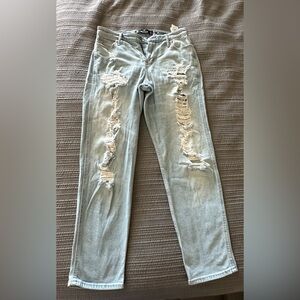 Holster ripped jeans